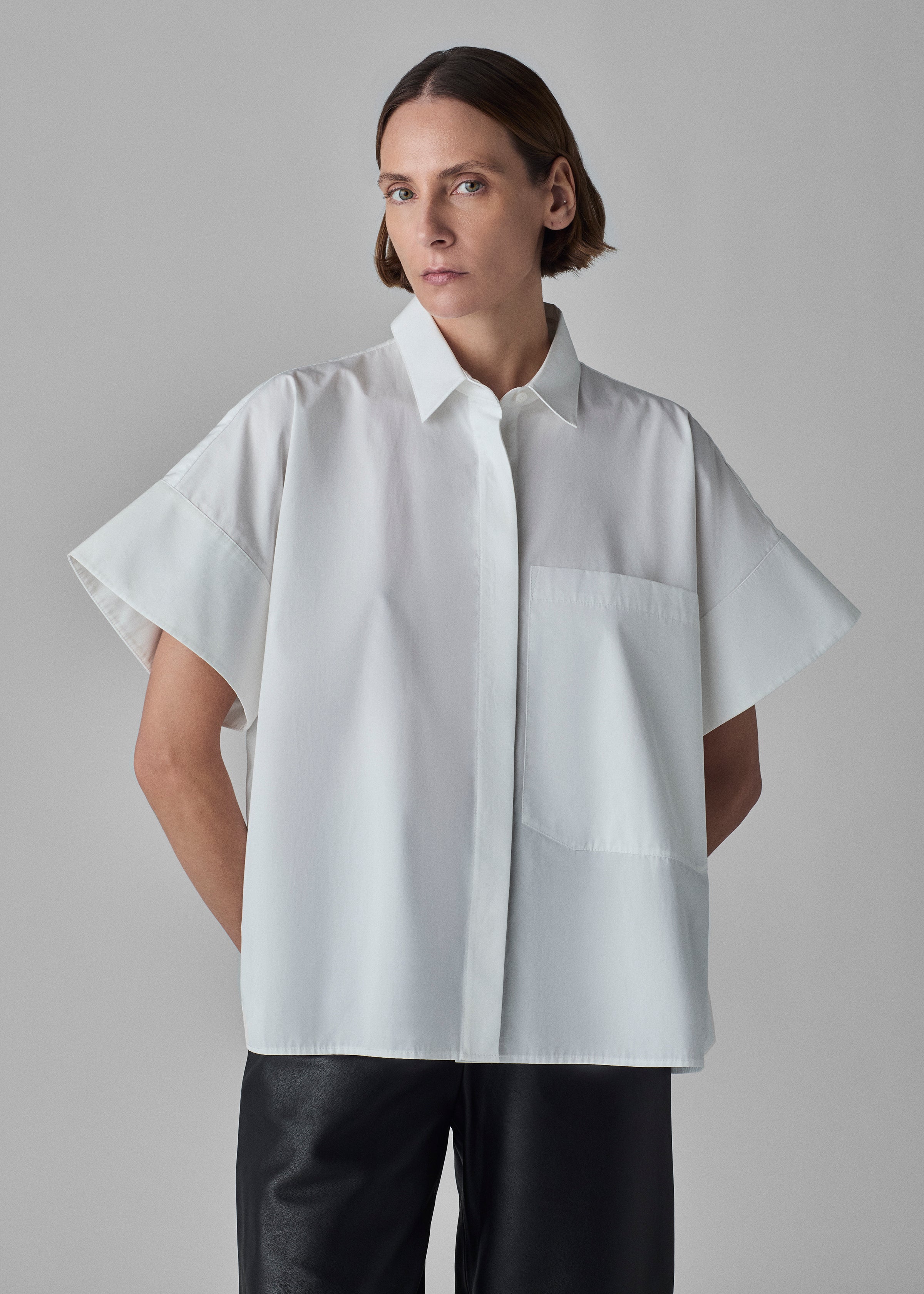 Boxy Short Sleeve Shirt in Cotton Poplin - White