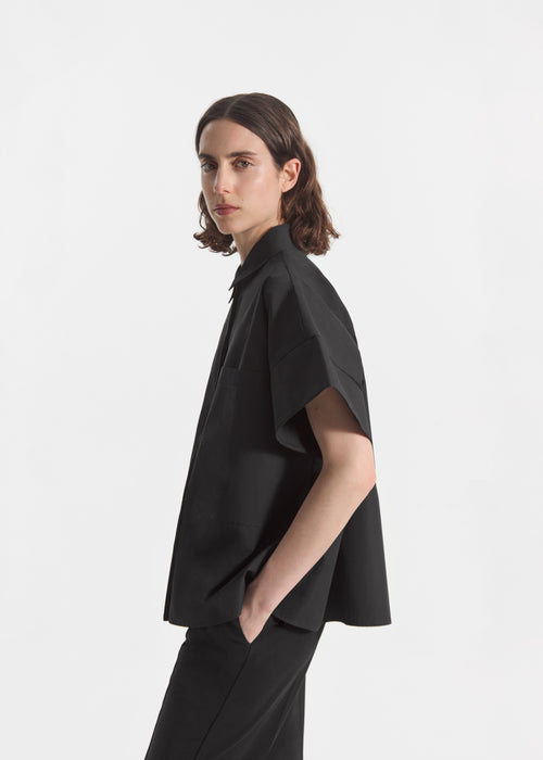 Boxy Short Sleeve Shirt in Cotton Poplin - Black, image 3 of 5