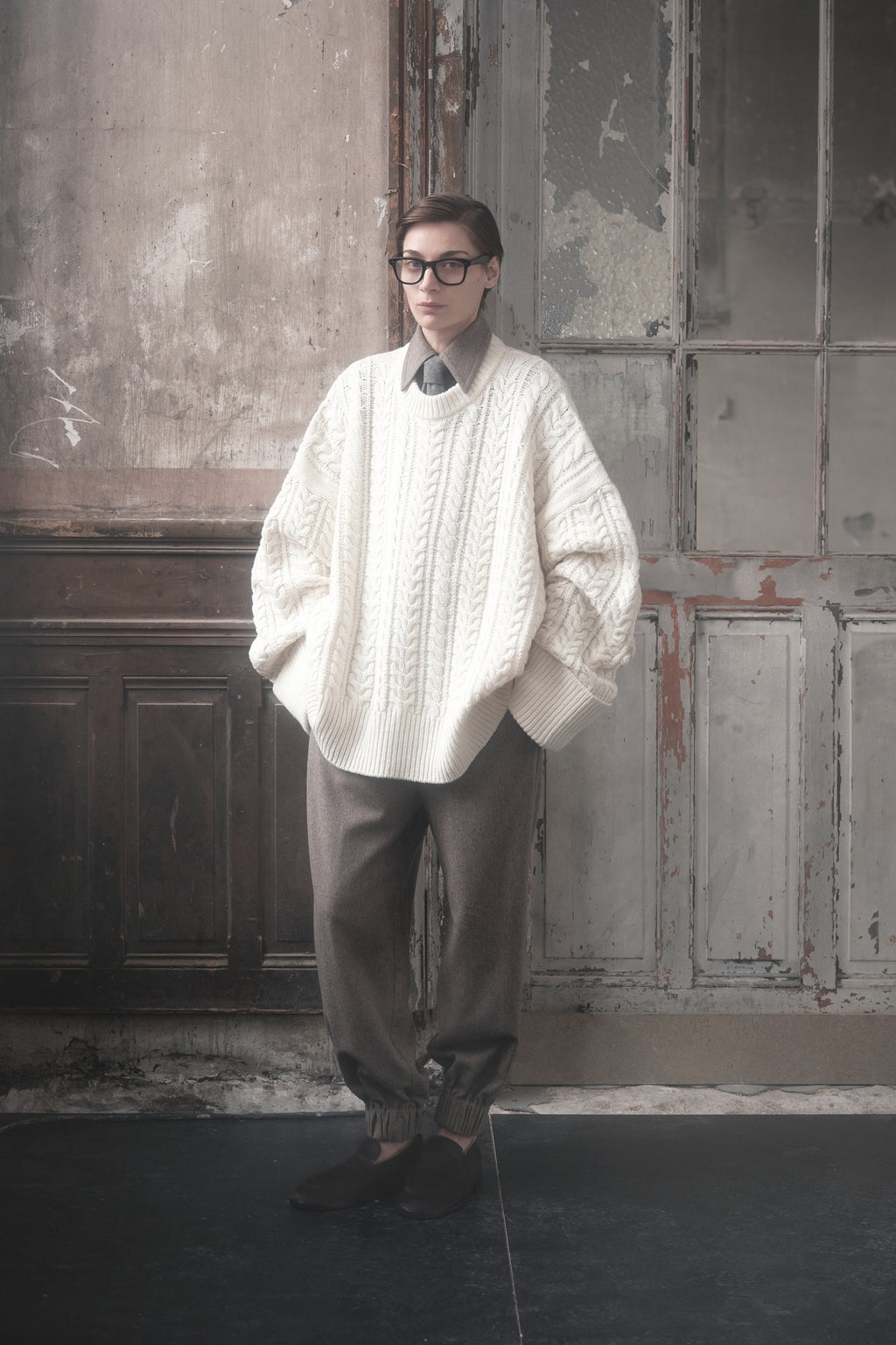 Cableknit Sweater in Wool Blend Yarn -  Ivory - CO
