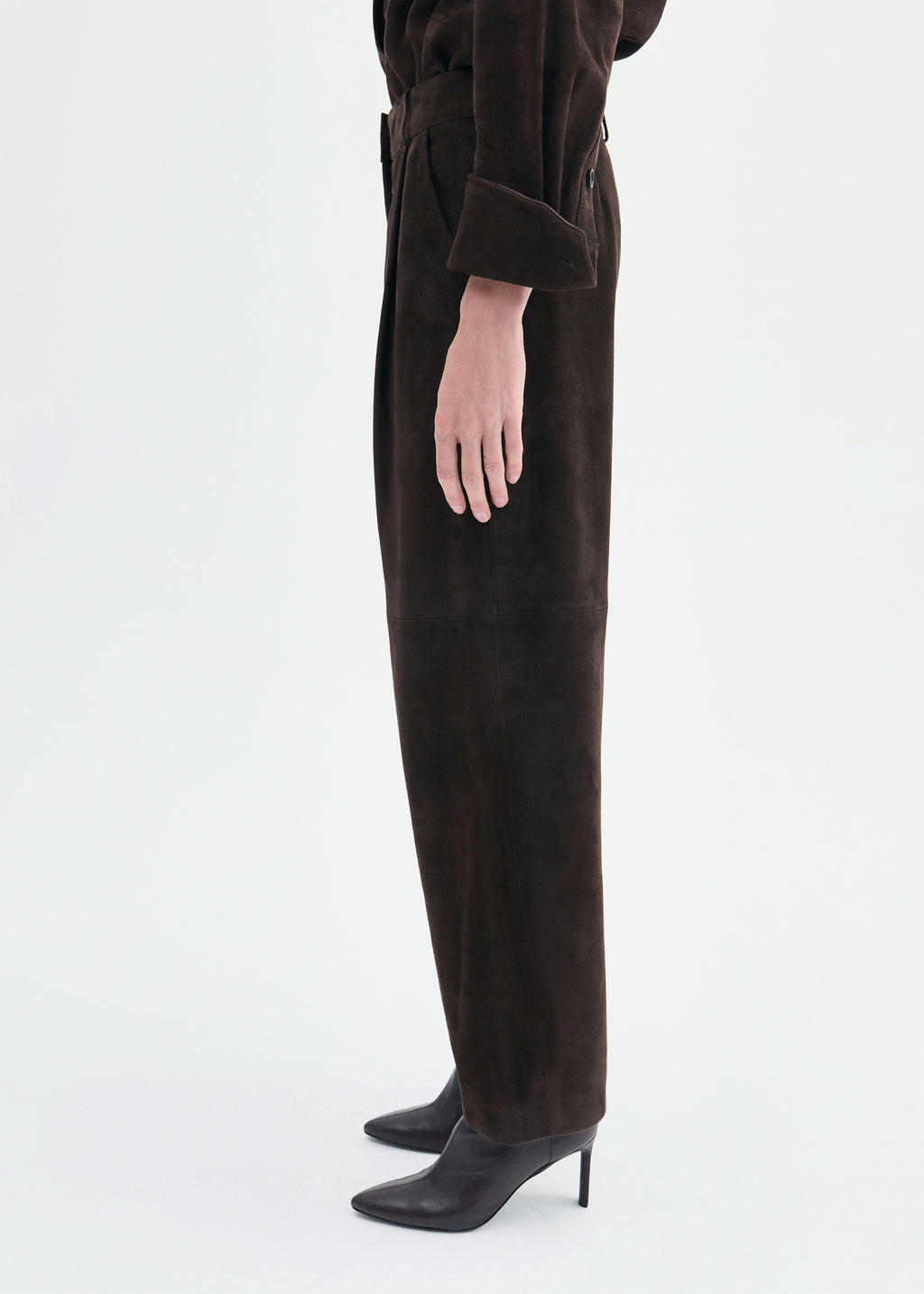 Curved Trouser in Suede - Chocolate - CO
