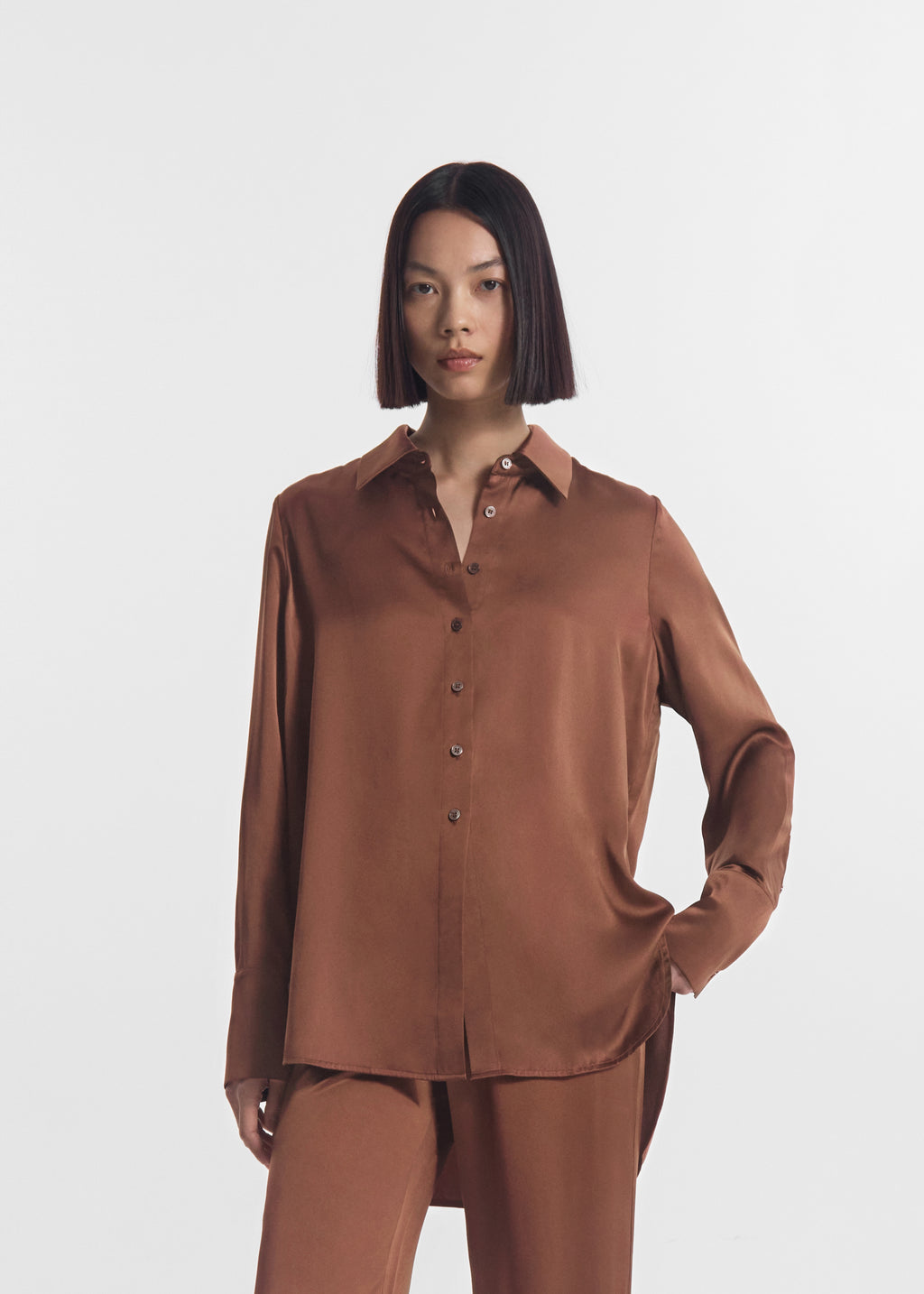 Button Down Shirt in Silk - Chocolate - CO