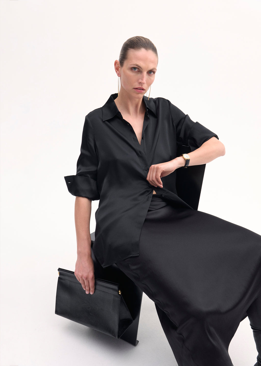 Button Down Shirt in Silk  - Black - CO