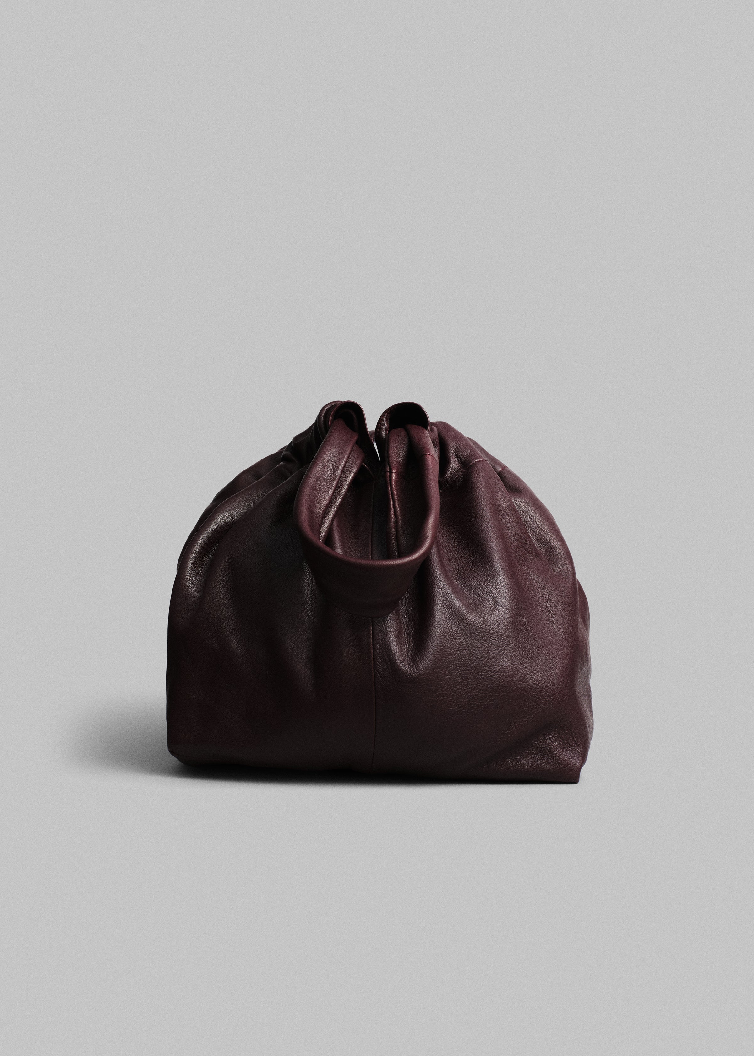 Small Drawstring Bag in Leather - Bordeaux