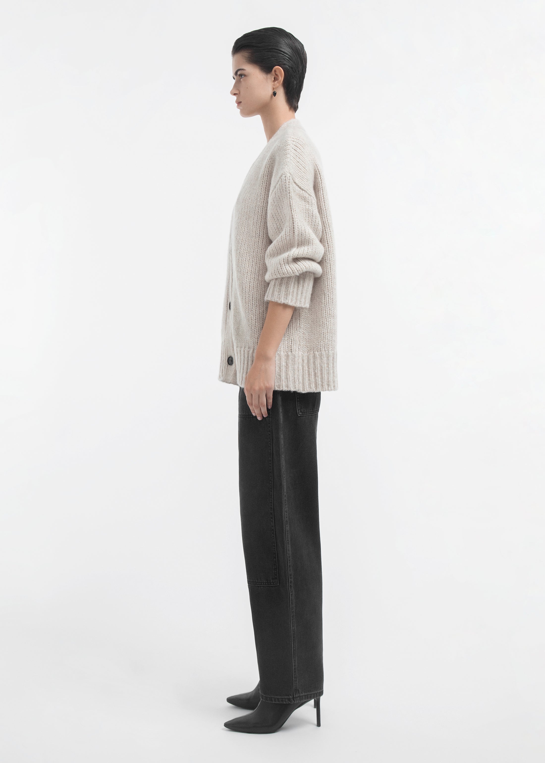 Boyfriend Cardigan in Cashmere  - Arctic