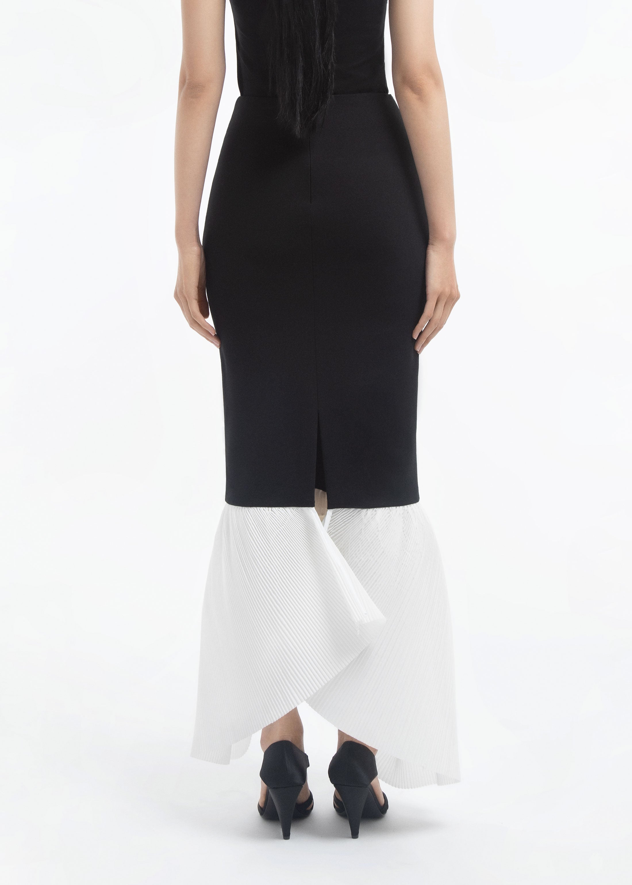 Peplum Skirt in Jersey - Black & White
