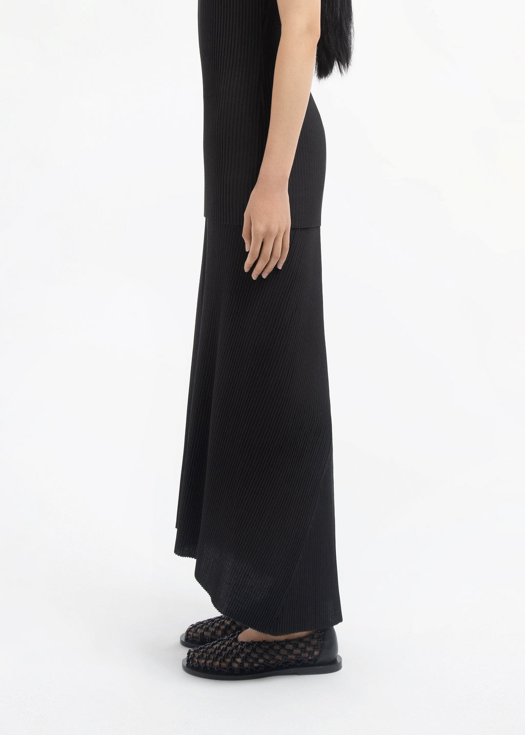 Midi Skirt in Plisse - Black - CO