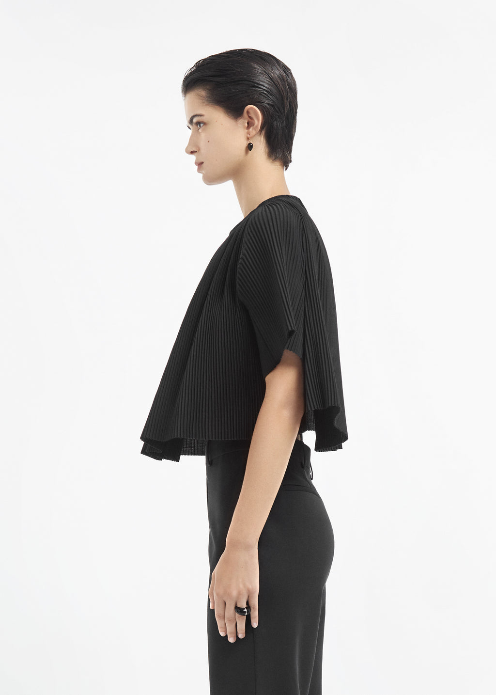 Crinkle Cut Cape Top in Plisse - Black - CO