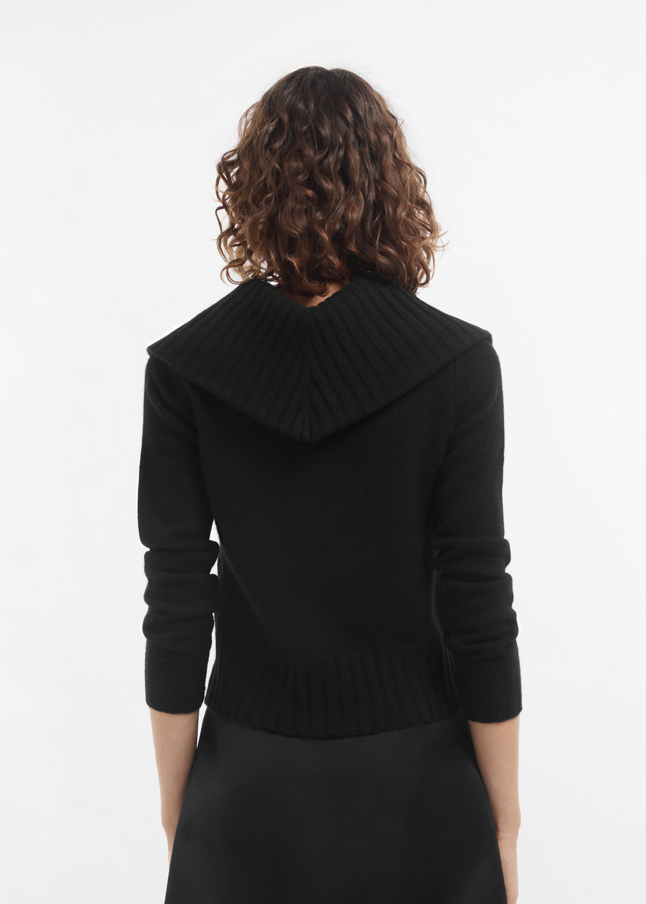 Ribbed Collared Sweater in Cashmere - Black