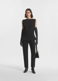 Bateau Structured Top in Crepe - Black