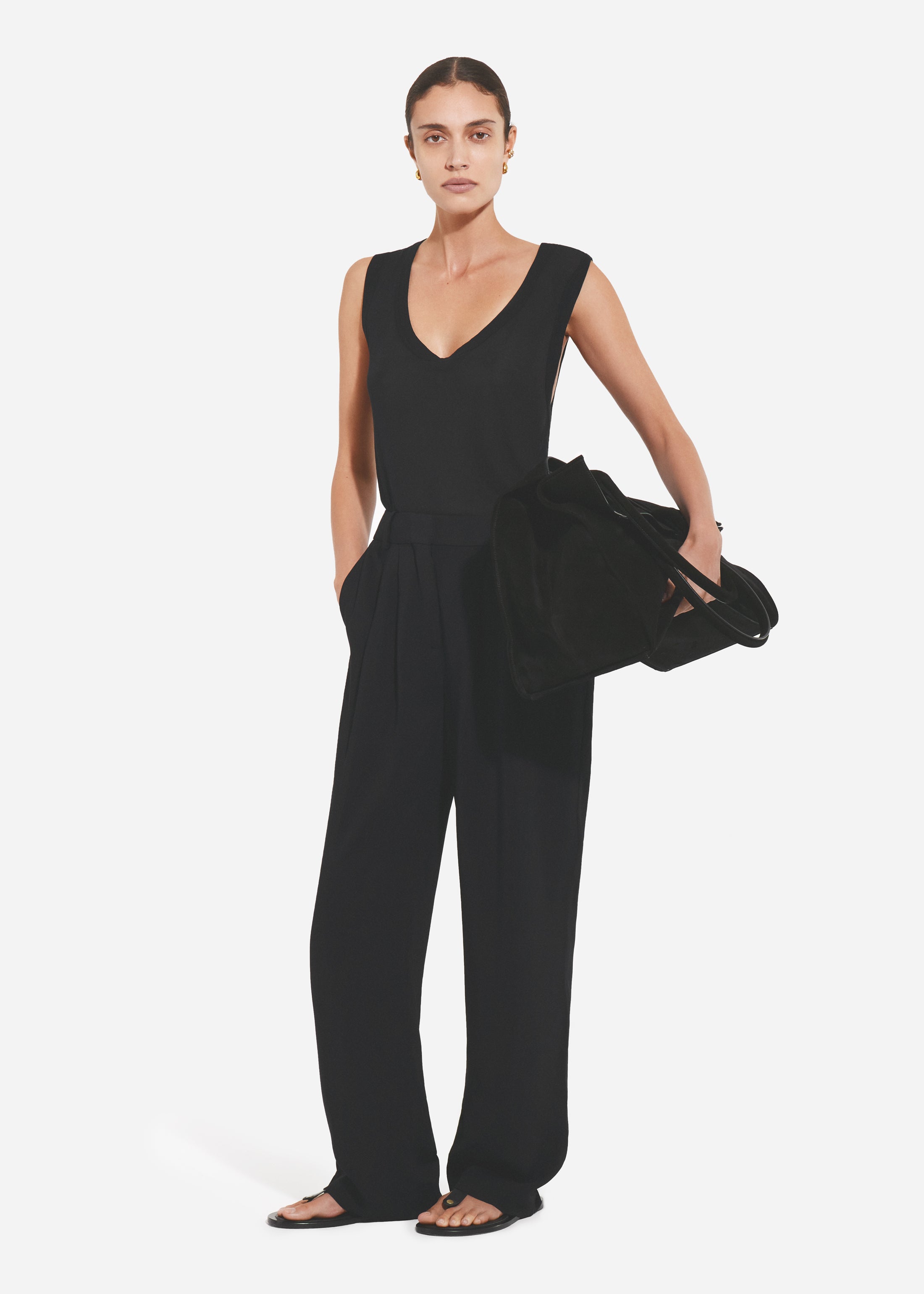 Tailored Straight-Leg Trouser in Viscose Twill - Black