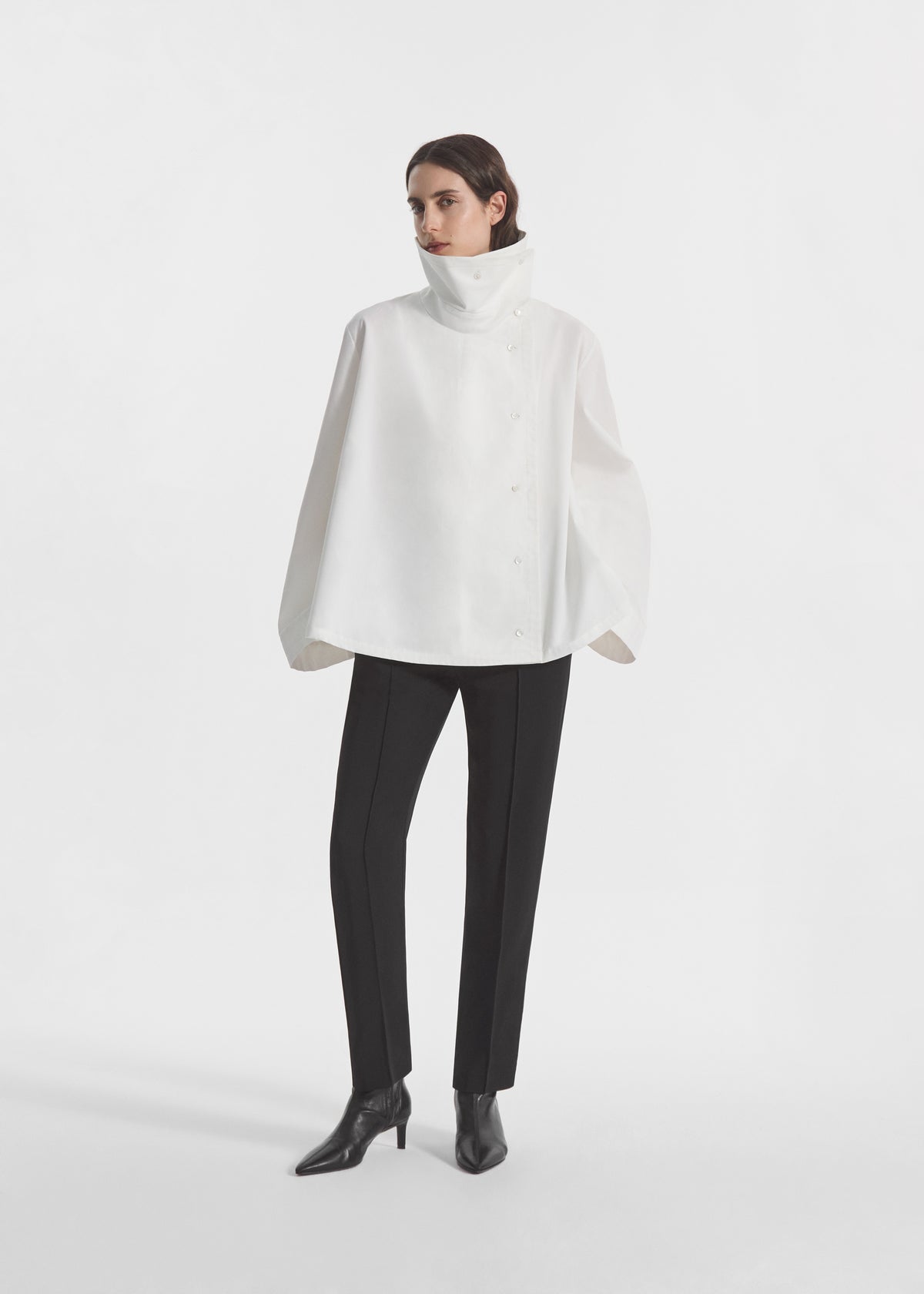Flying Collar Shirt in Cotton Silk - White, image 3 of 6