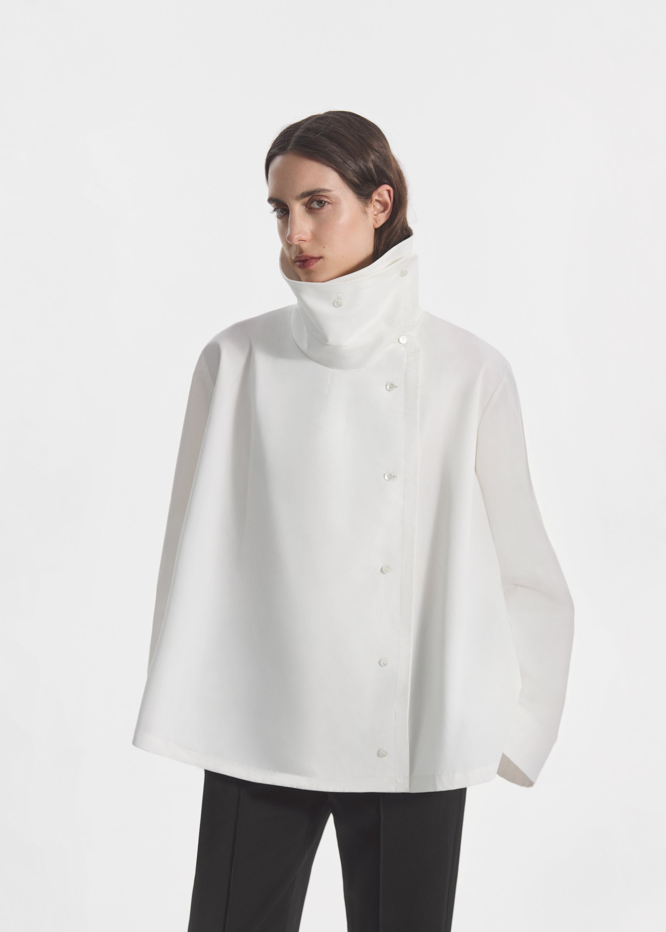 Flying Collar Shirt in Cotton Silk - White