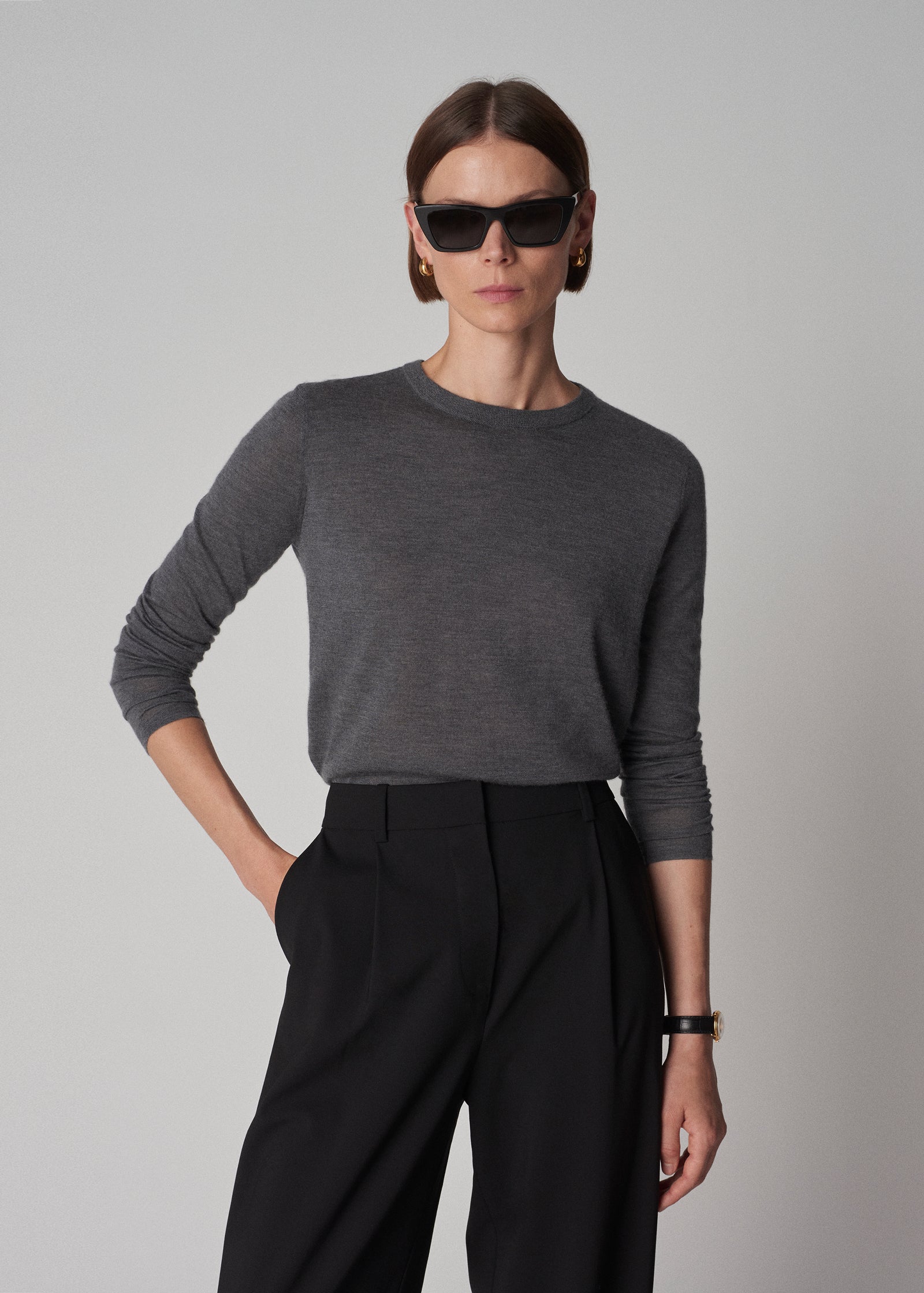 Long Sleeve Crew Neck Tee in Fine Cashmere - Grey - CO Collections