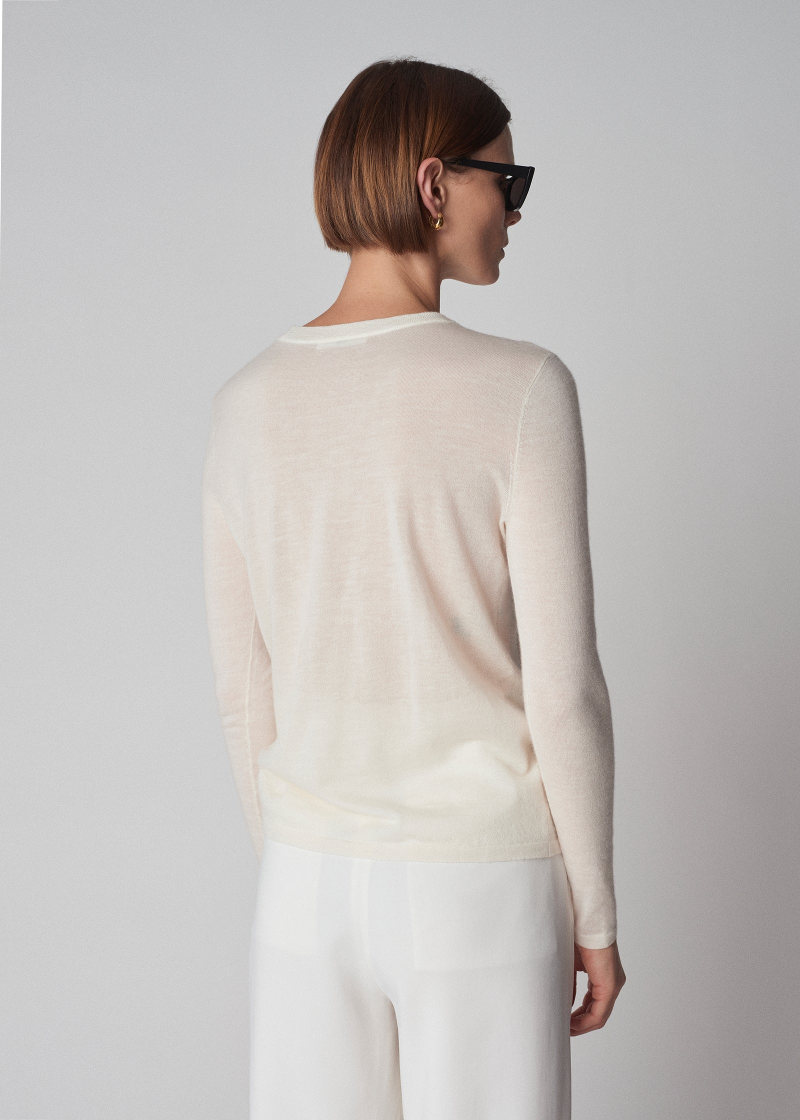 Long Sleeve Crew Neck Tee in Fine Cashmere - Ivory - CO Collections