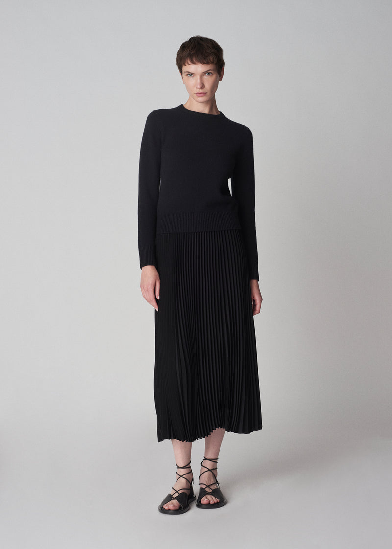 Pleated Elastic Waist Skirt in Stretch Crepe - Black - CO