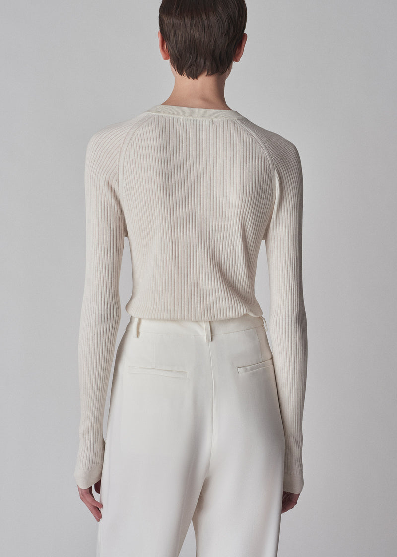 Long Sleeve Fitted Tee in Silk Knit - Ivory - CO