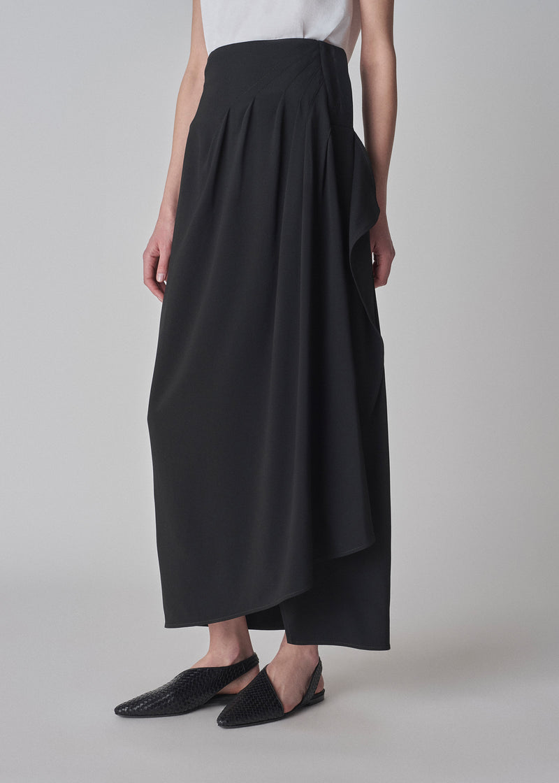 Side Drape Skirt in Satin Viscose   - Black - CO