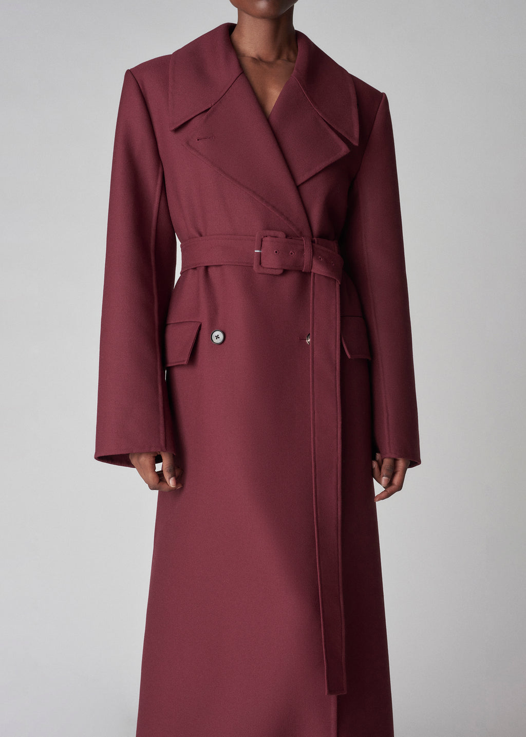 Belted Double Breasted Coat in Virgin Wool - Bordeaux - CO