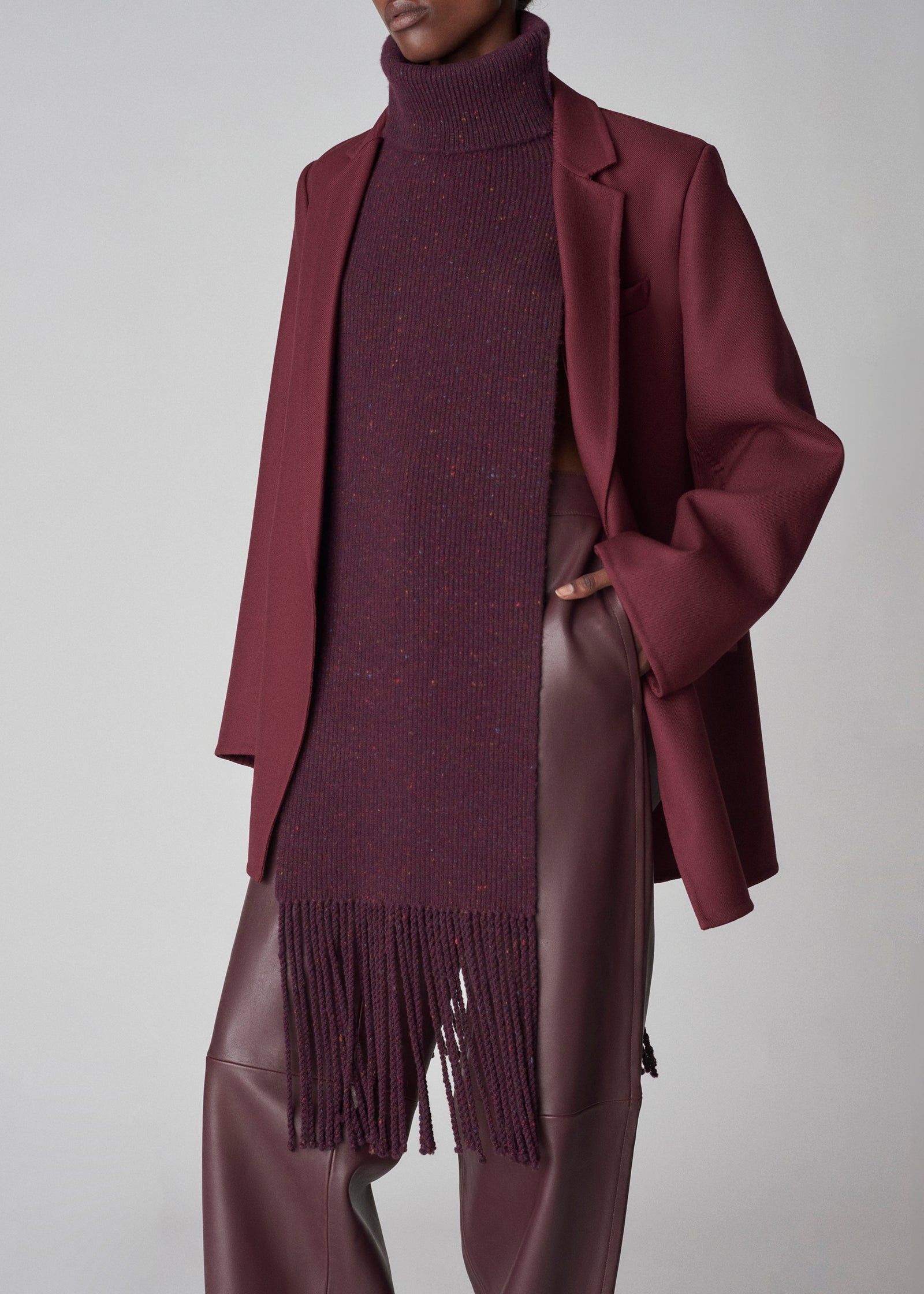 Fringe Turtleneck Scarf - Red Malange.