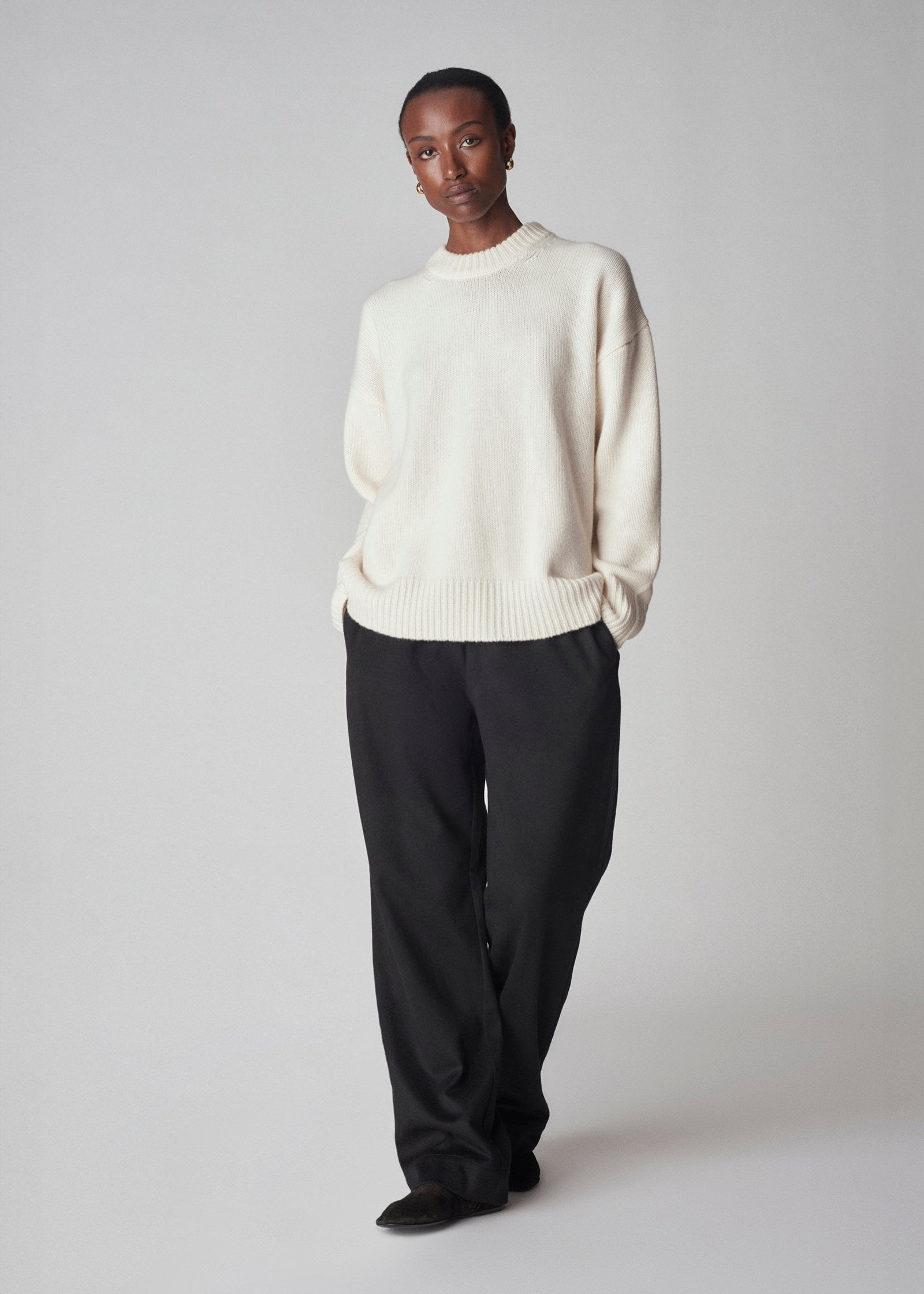 Boyfriend Crew Neck in Wool Cashmere - Ivory - CO