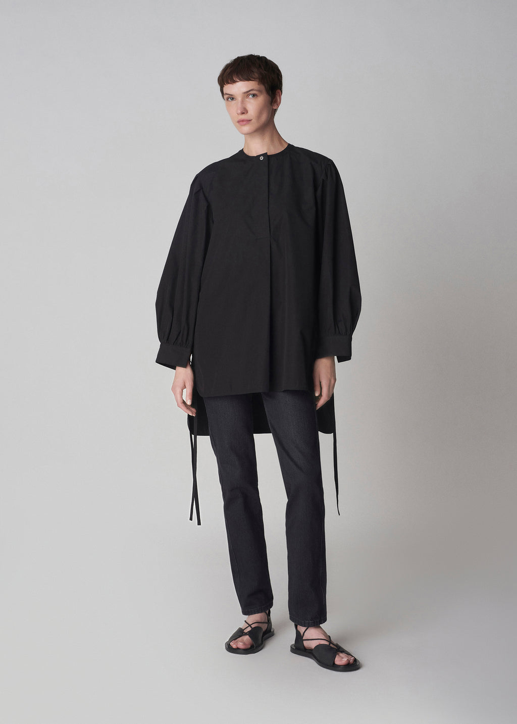 Collarless Tunic Shirt in Cotton Poplin - Black - CO