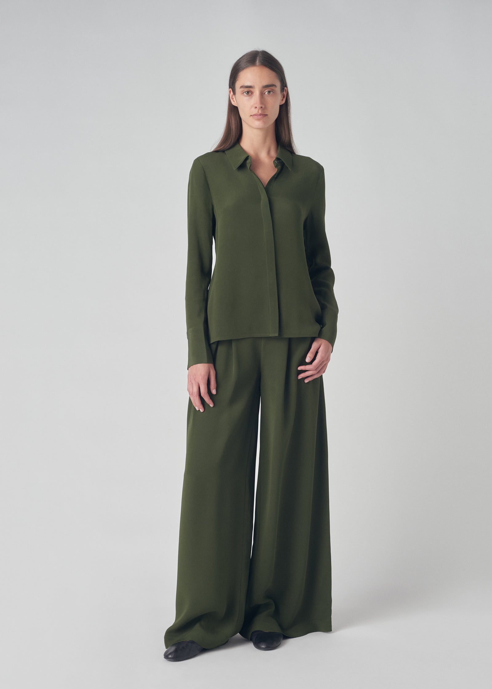 High Waist Wide Leg Trouser in Silk Cady - Green - CO Collections
