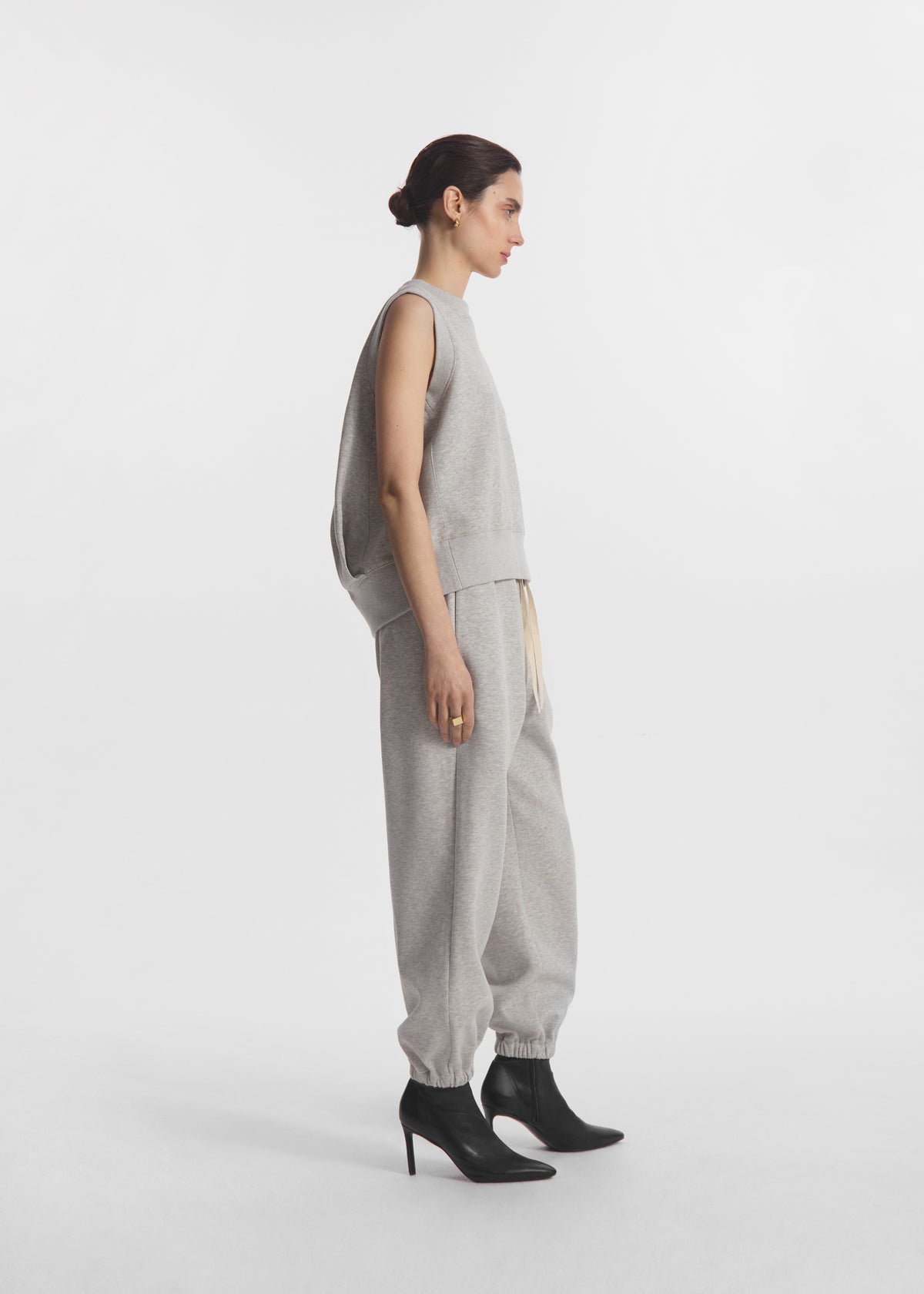 Sleeveless Sweatshirt in Scuba - Heather Grey, image 2 of 5