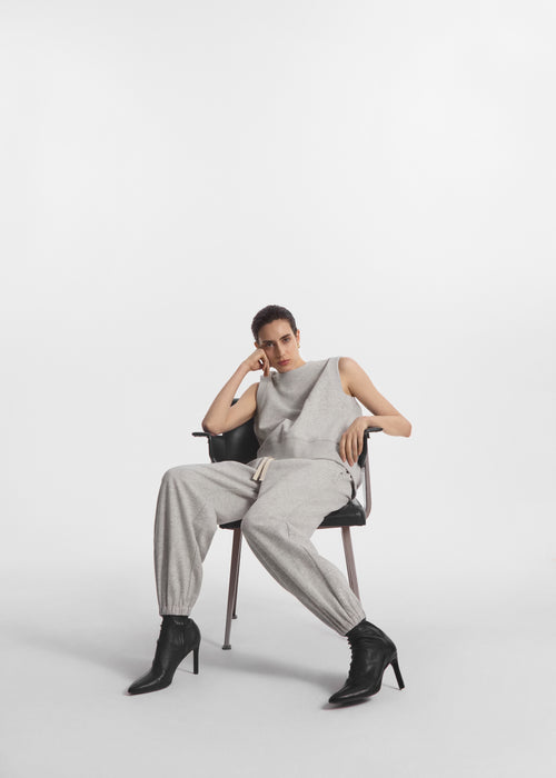 Sleeveless Sweatshirt in Scuba - Heather Grey, image 4 of 5