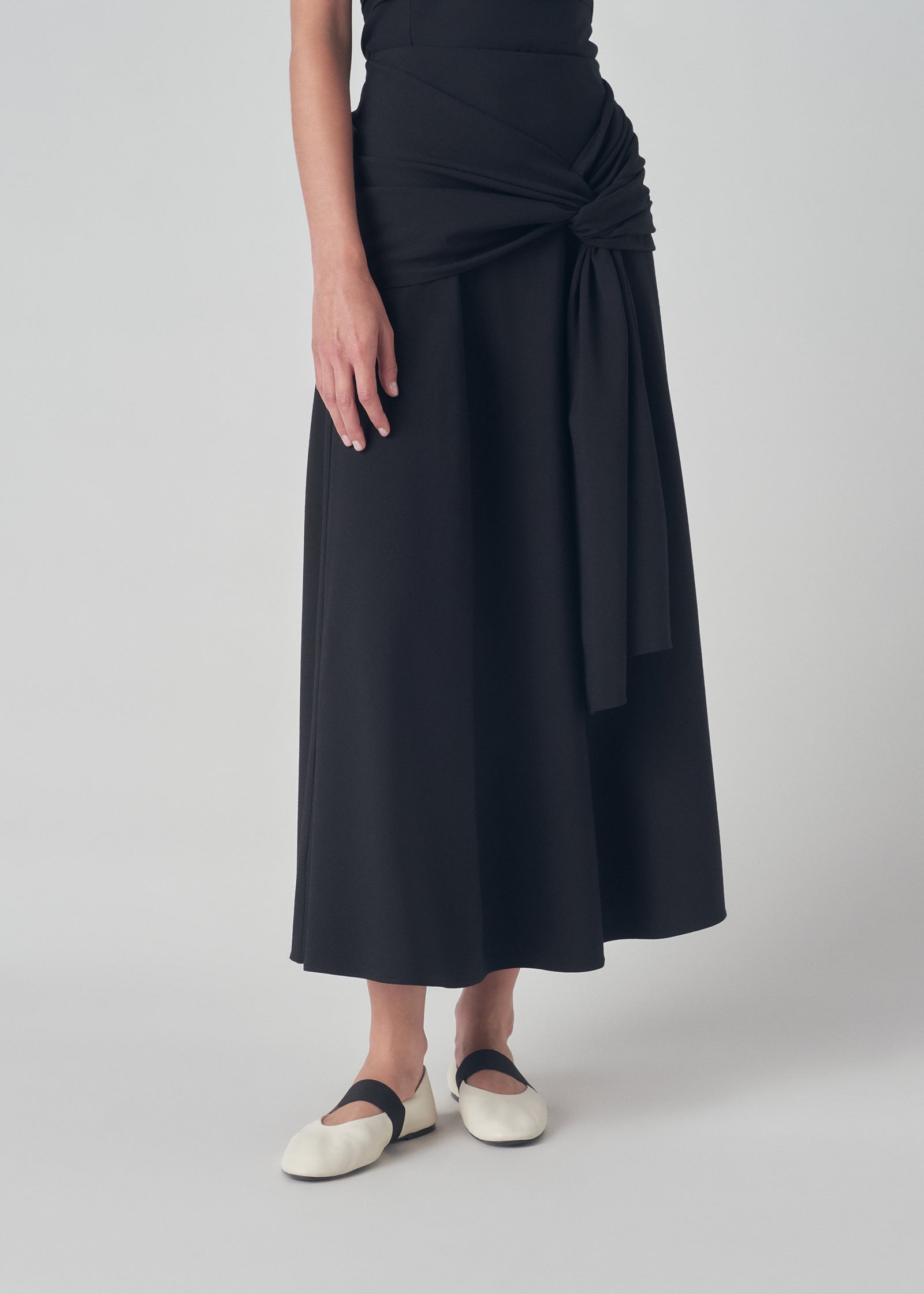 High Waist Circle Skirt in Stretch Crepe - Black - CO Collections