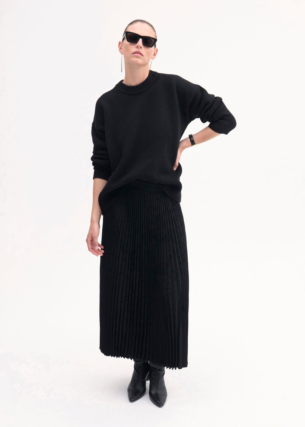 Pleated Elastic Waist Skirt in Stretch Crepe - Black - CO