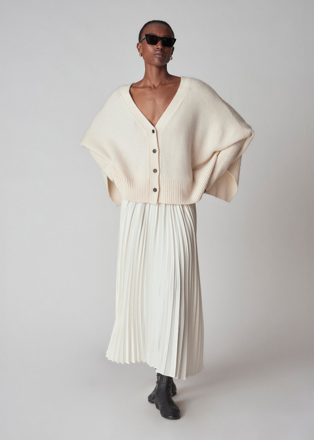 Pleated Elastic Waist Skirt in Stretch Crepe - Ivory - CO