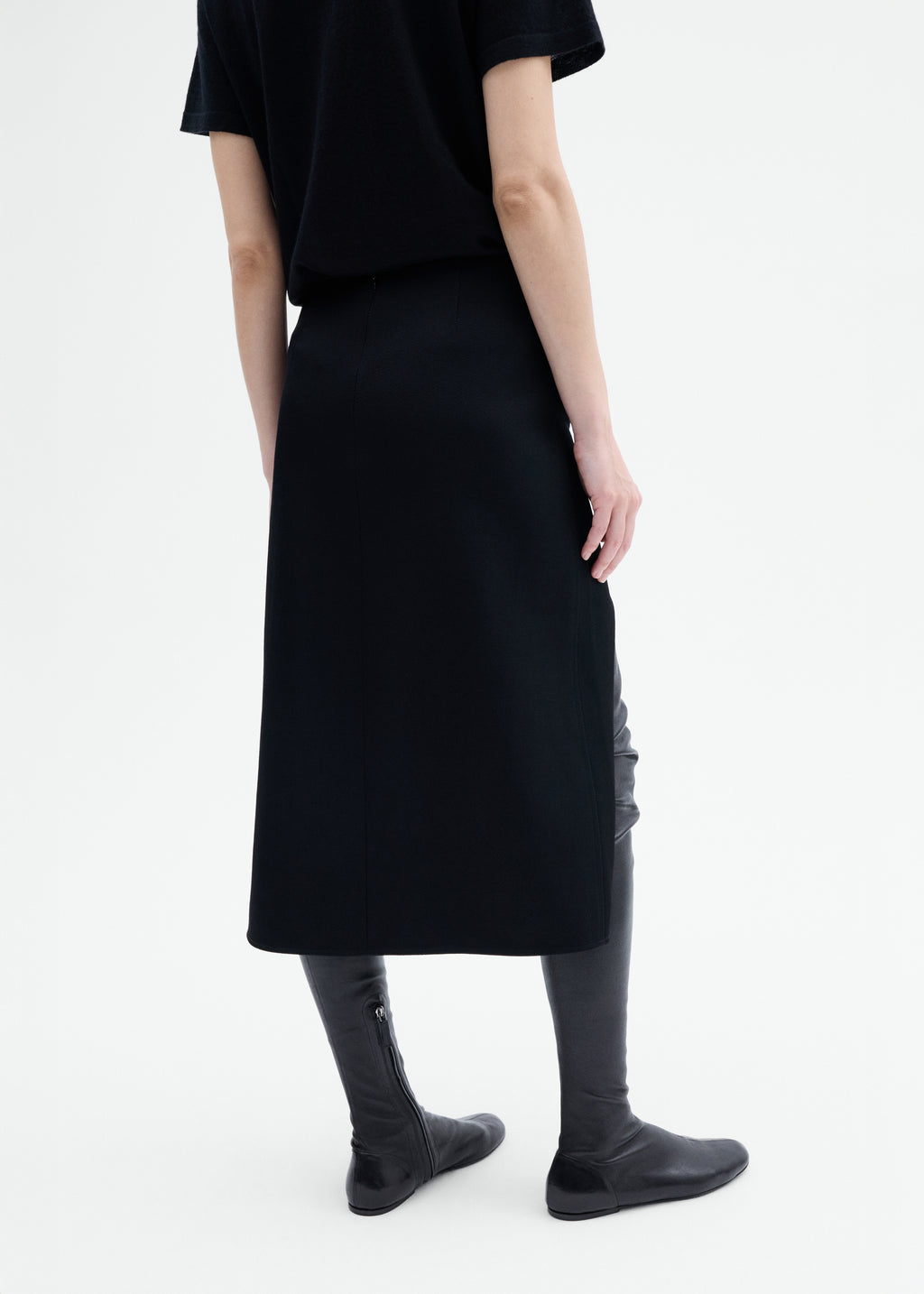 Keyhole Skirt in Virgin Wool - Black - CO