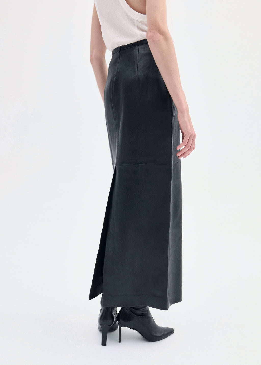 Full-Length Pencil Skirt in Leather - Black - CO