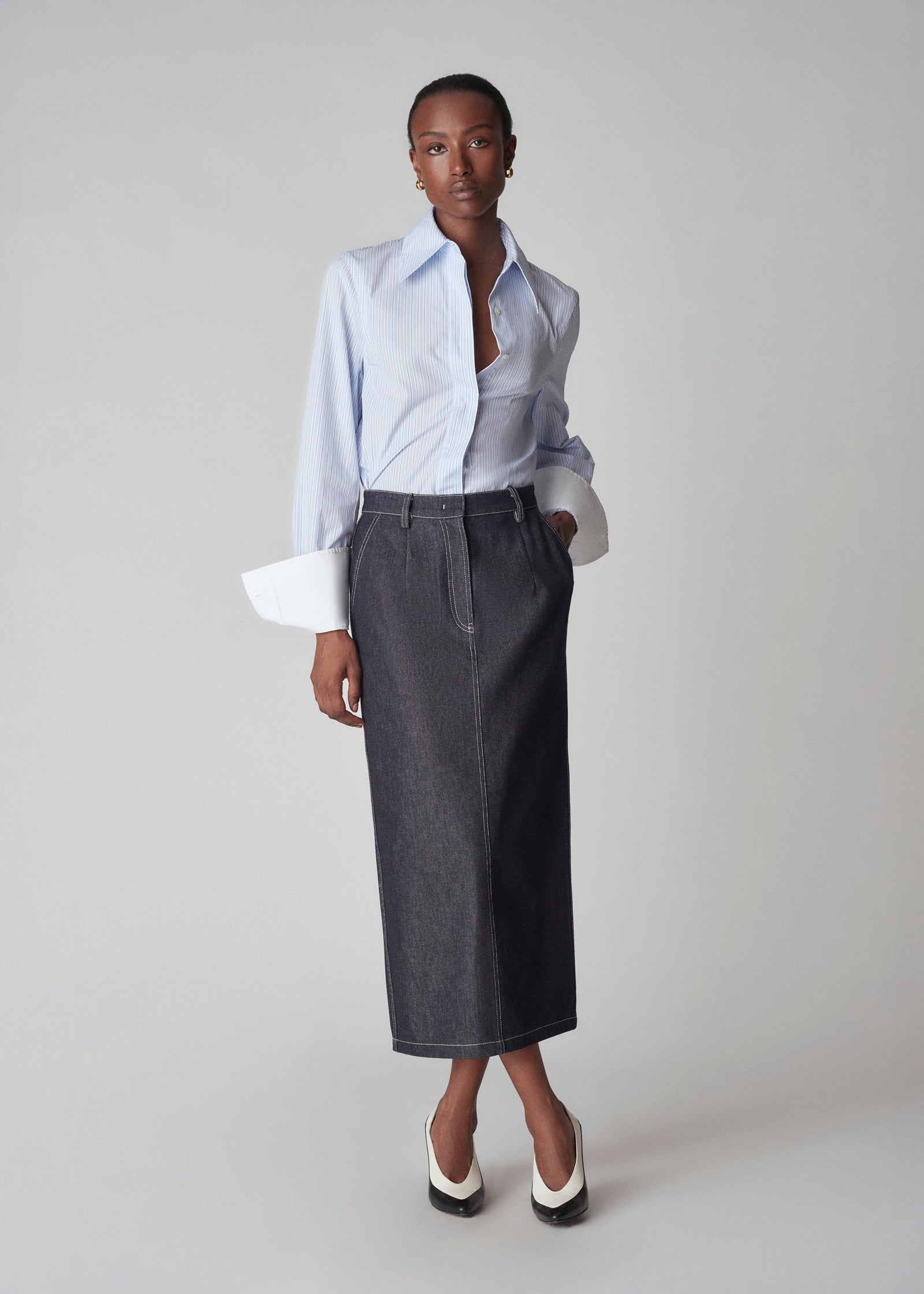 Pencil Skirt in Dark Denim - Indigo