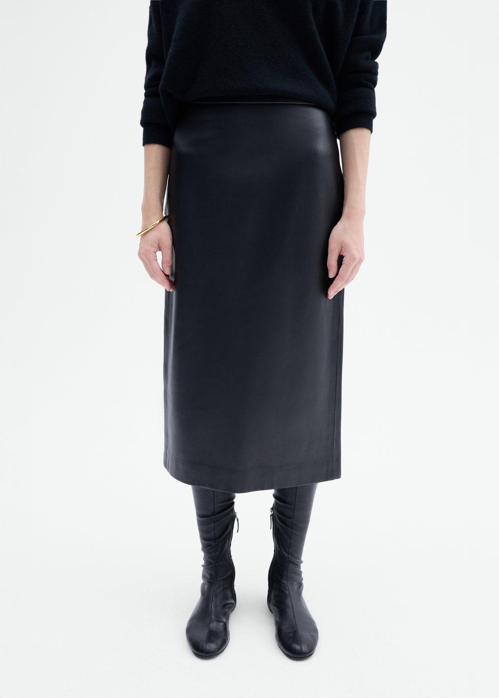 Midi Pencil Skirt in Leather - Black - CO