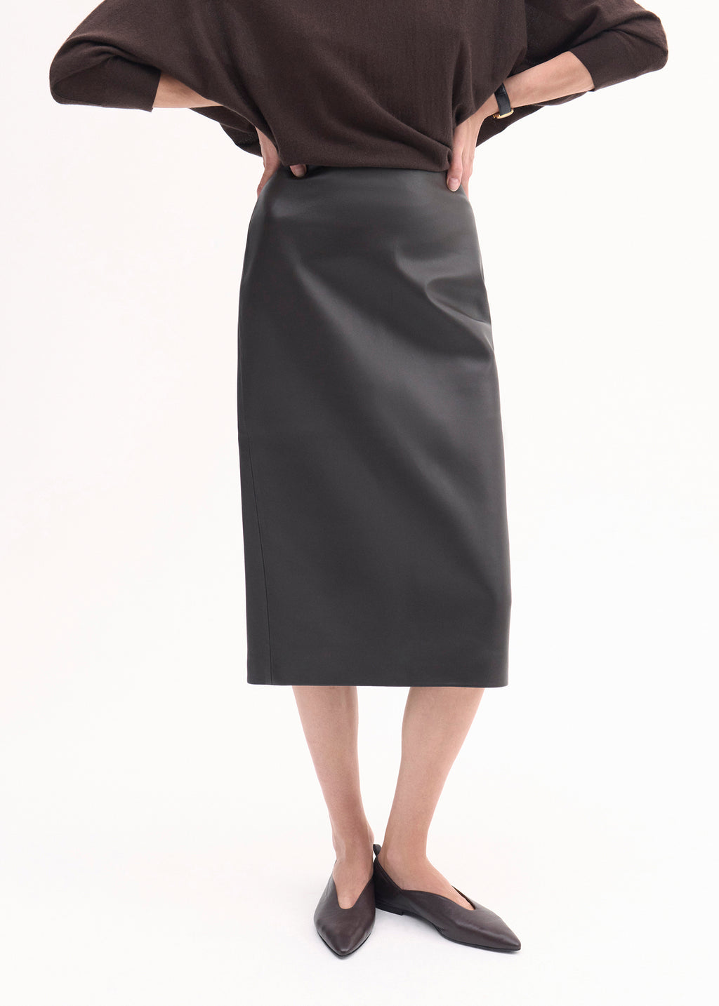 Midi Pencil Skirt in Leather - Black - CO