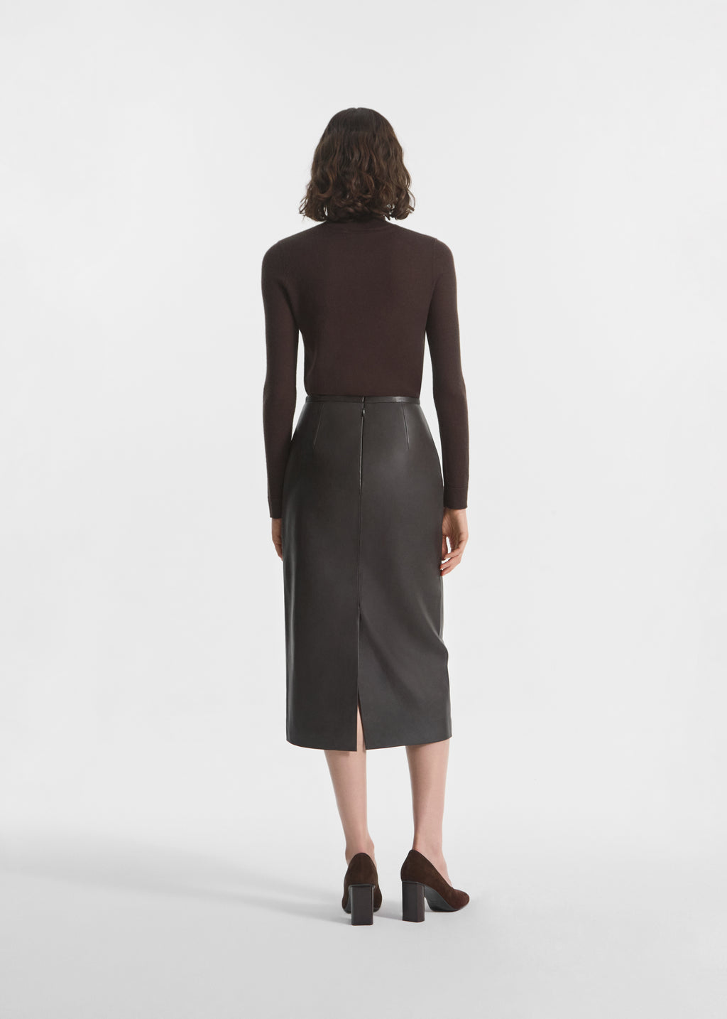 Midi Pencil Skirt in Leather - Chocolate - CO