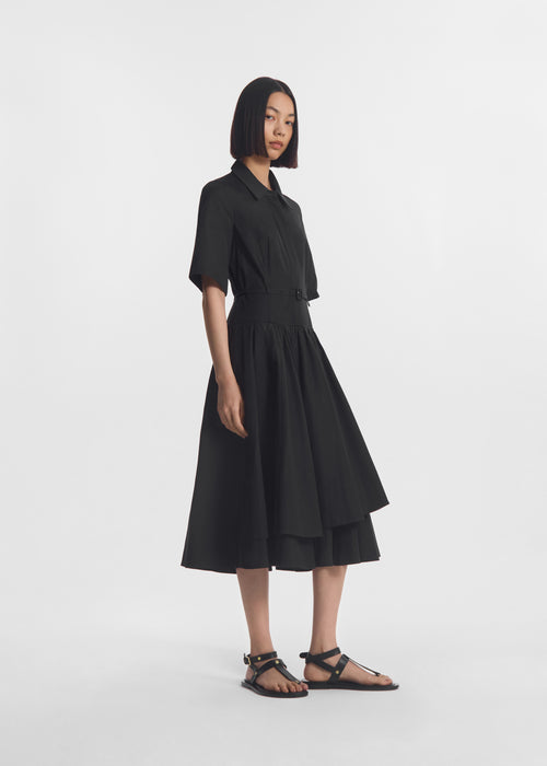 Short Sleeve Belted Dress in Cotton Poplin -  Black - CO