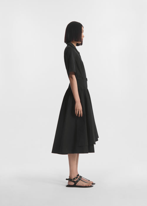 Short Sleeve Belted Dress in Cotton Poplin -  Black - CO