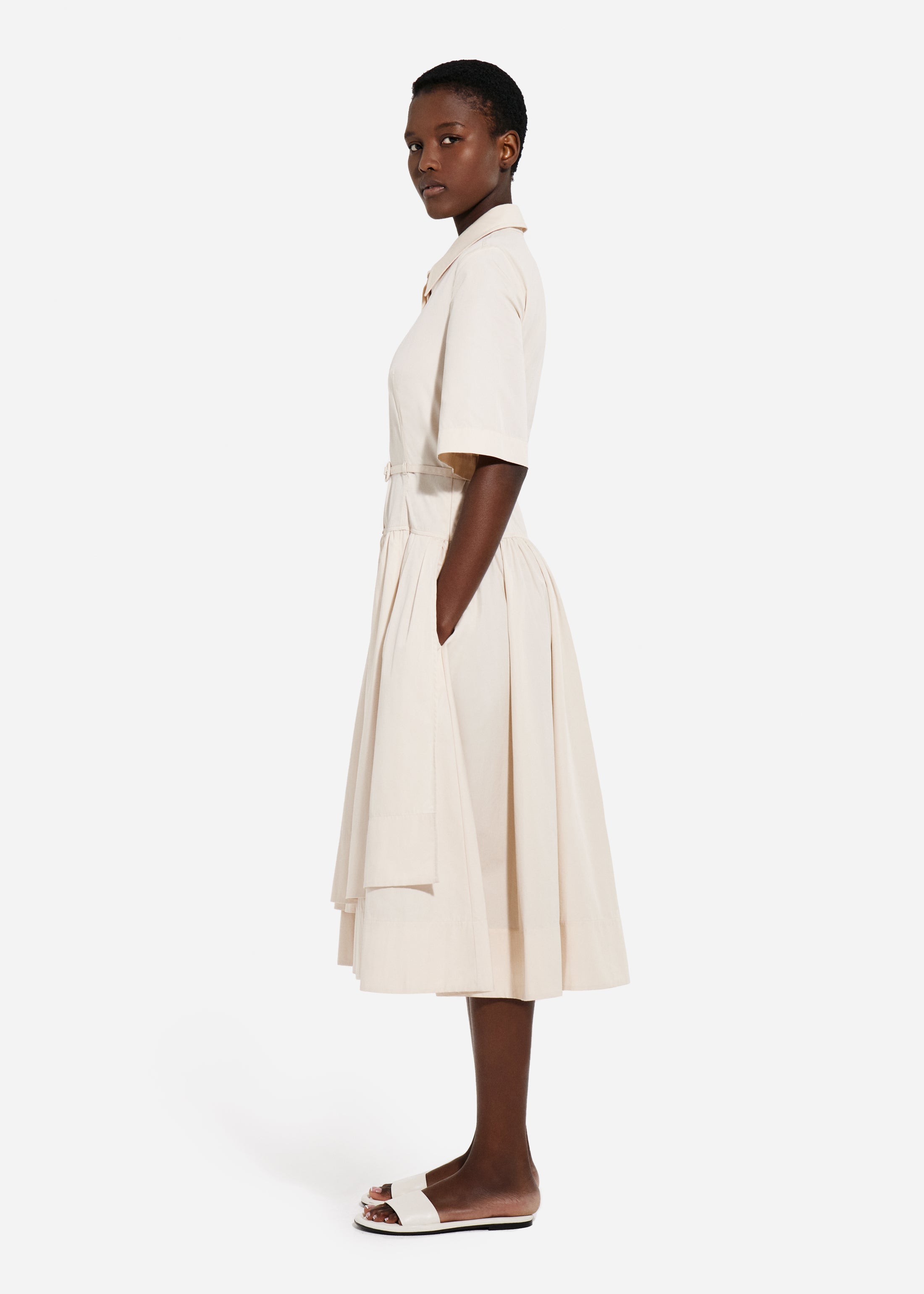 Short Sleeve Belted Dress in Cotton Poplin - Whisper Pink