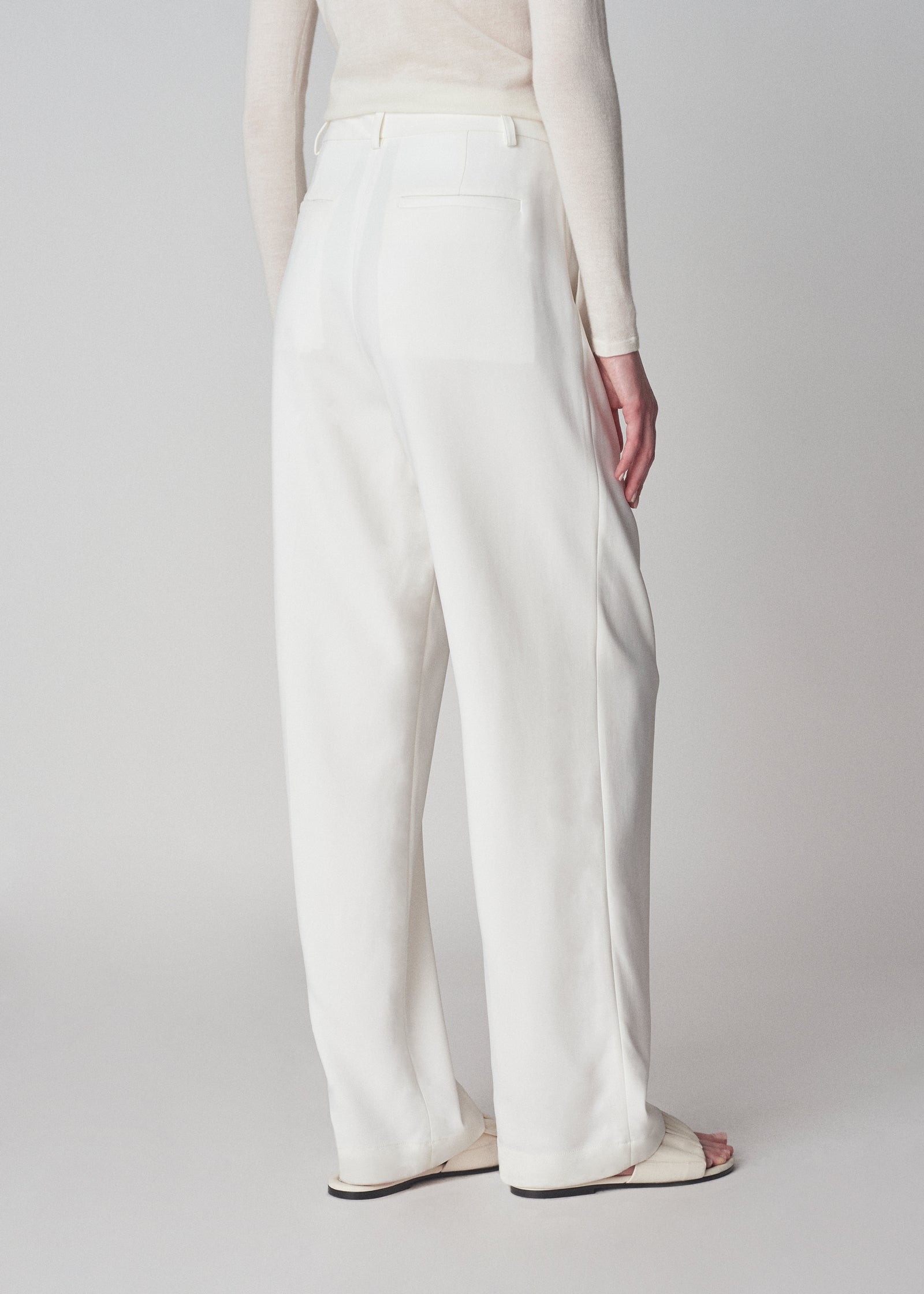 Classic Trouser in Stretch Viscose - Ivory - CO Collections