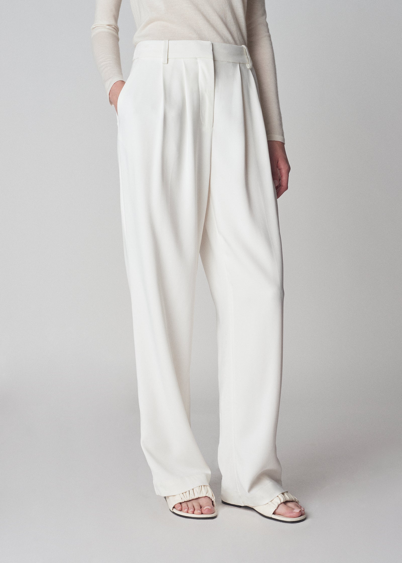 Classic Trouser in Stretch Viscose - Ivory - CO Collections