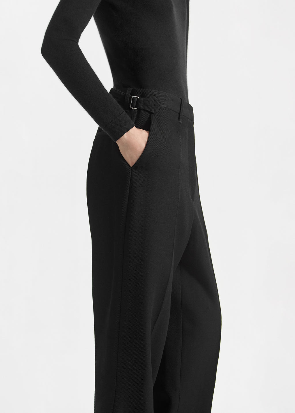 Low Rise Trousers in Wool - Black - CO