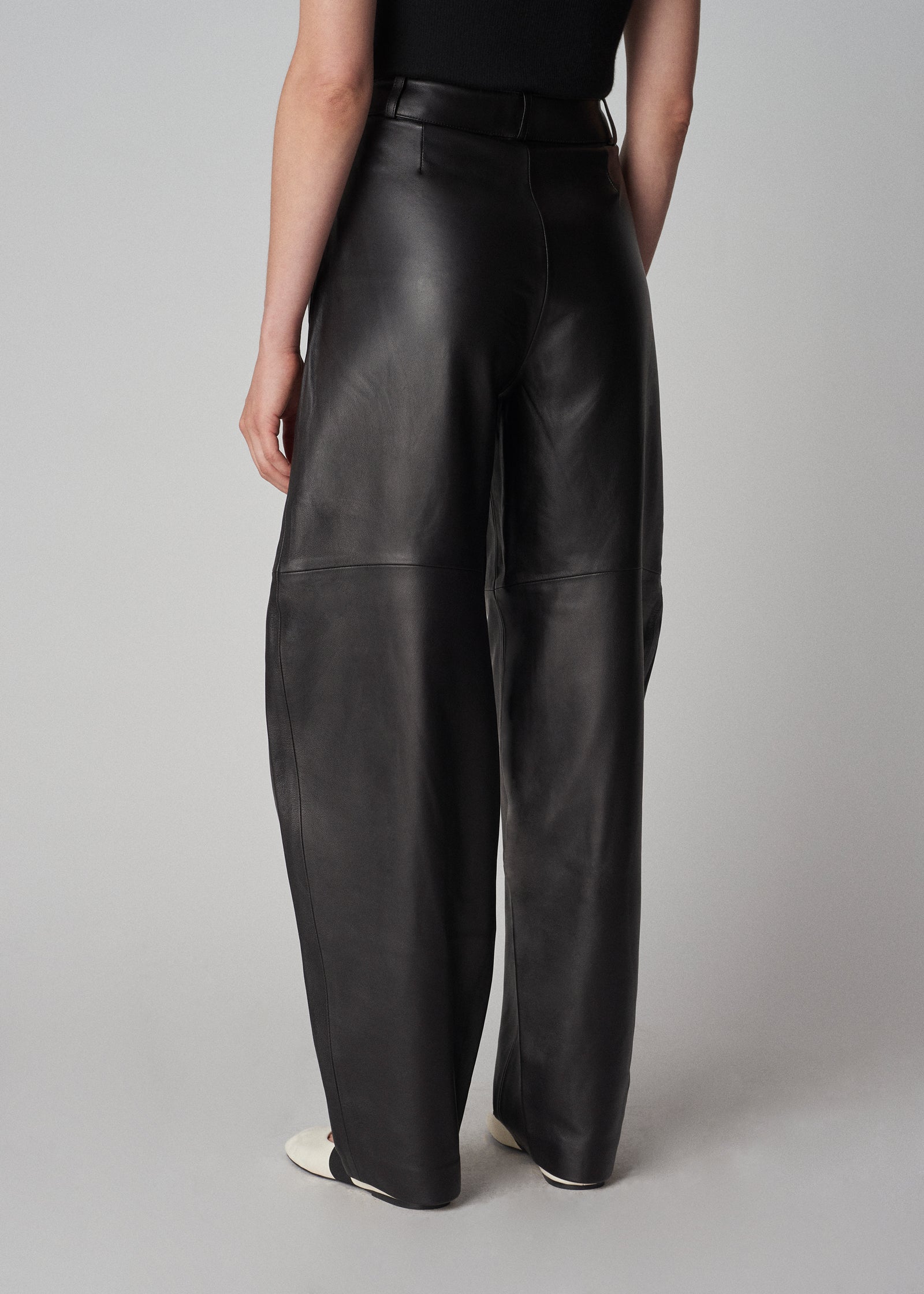 High Waist Curve Seam Pant in Leather - Black - CO Collections