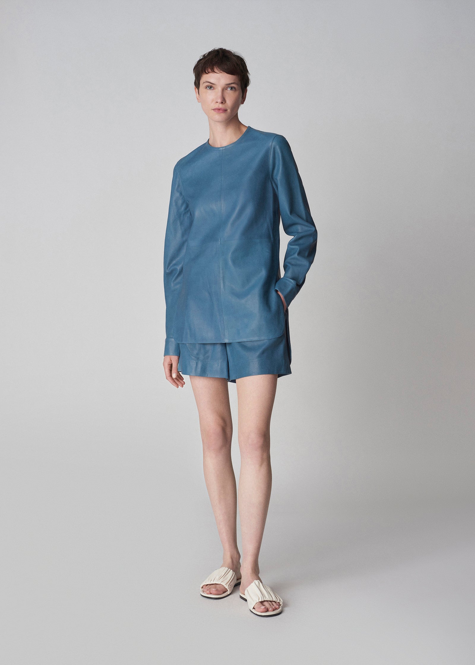 Elastic Waist Short in Lambskin - Blue - CO Collections