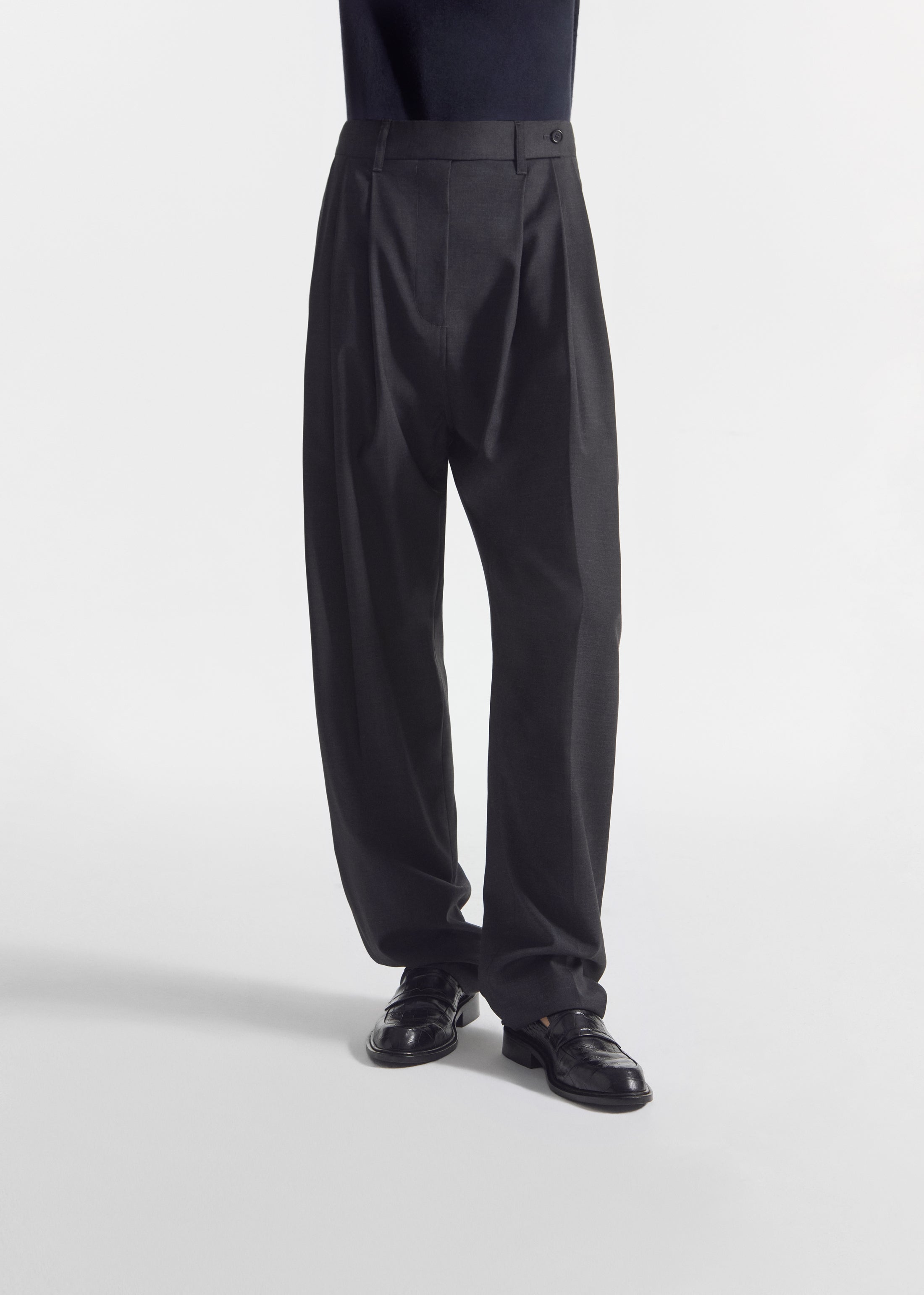 Wide Leg Pleated Pant in Wool - Grey