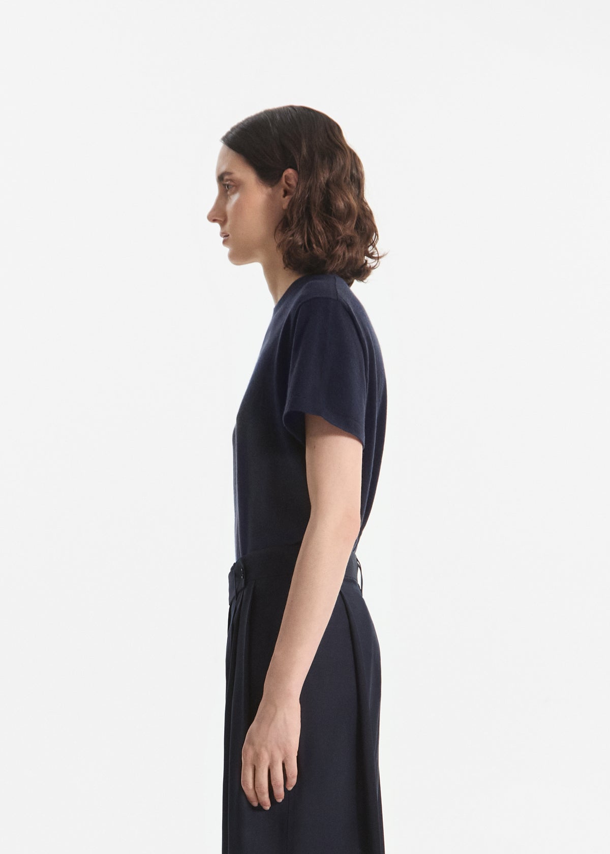 T-Shirt in Fine Cashmere - Nocturne, image 2 of 5