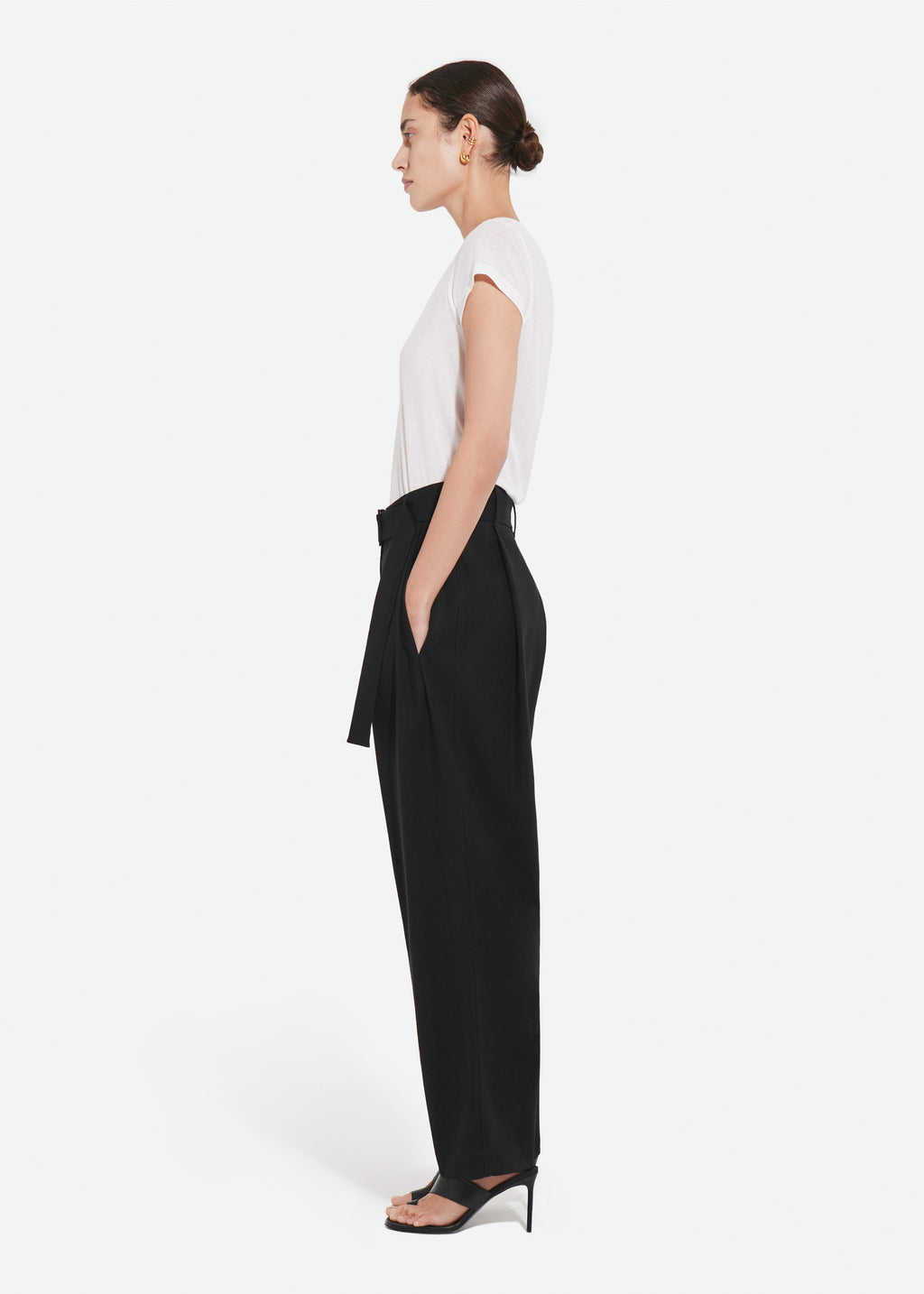 Belted Pleated Pant in Cotton - Black - CO
