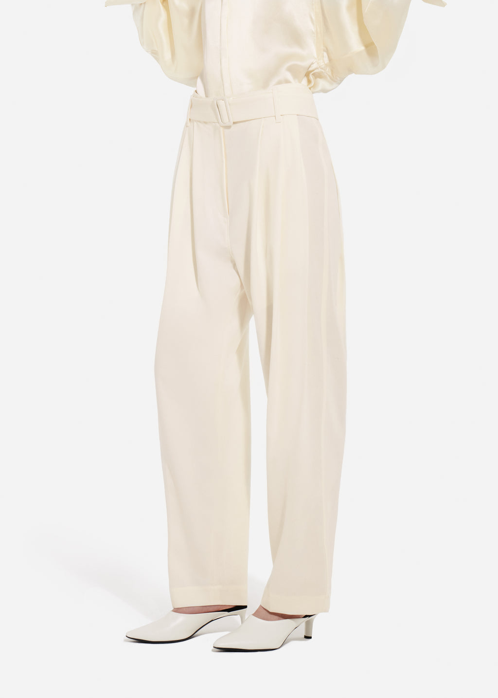 Belted Pleated Pant in Cotton - Milk - CO