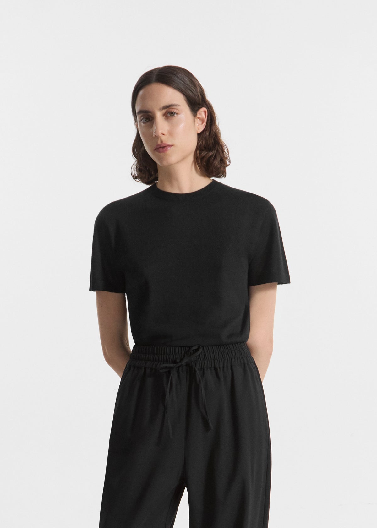T-Shirt in Fine Cashmere - Black, image 1 of 5